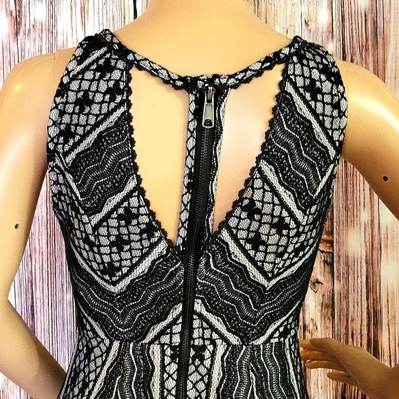 NWOT Free People Women's Black Lace Cocktail Dress Size 0 - Picture 9 of 10